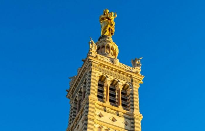 In Marseille zielt ein von EELV unterstütztes Projekt darauf ab, eine Basilika in einen Schießraum zu verwandeln