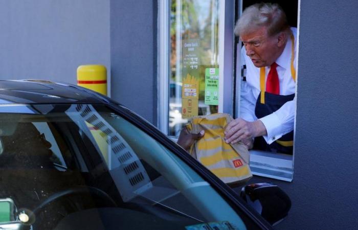 Trump in der Fritteuse bei McDonald’s bei einer Operation gegen Harris