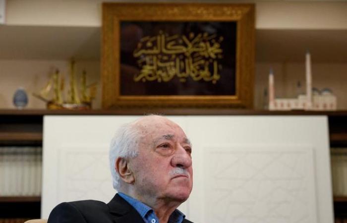 Fethullah Gülen, der muslimische Prediger, der beschuldigt wird, den Putschversuch der Türkei im Jahr 2016 geplant zu haben, ist gestorben