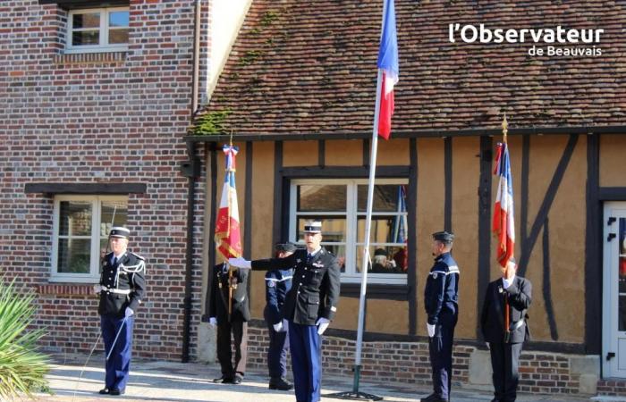 Leutnant Roussel, neuer Chef der Gendarmen von Auneuil