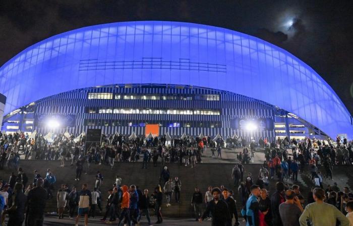 Er ist wieder im Einsatz und huldigt dem Vélodrome!