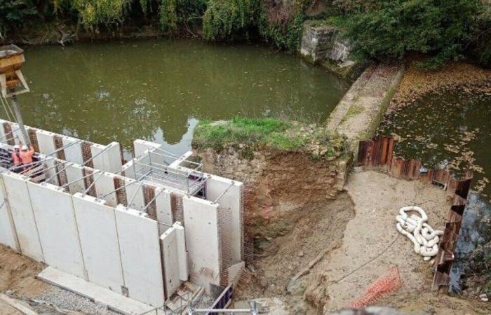 An diesem Fluss Gironde eine monumentale Baustelle zur Schaffung einer Fischtreppe