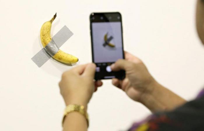 Die auf eine Million Dollar geschätzte Banane von Maurizio Cattelan reist um die Welt