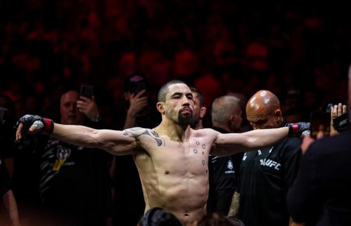 Khamzat Chimaev besiegte. Robert Whittaker bei UFC 308: Beste Fotos aus Abu Dhabi