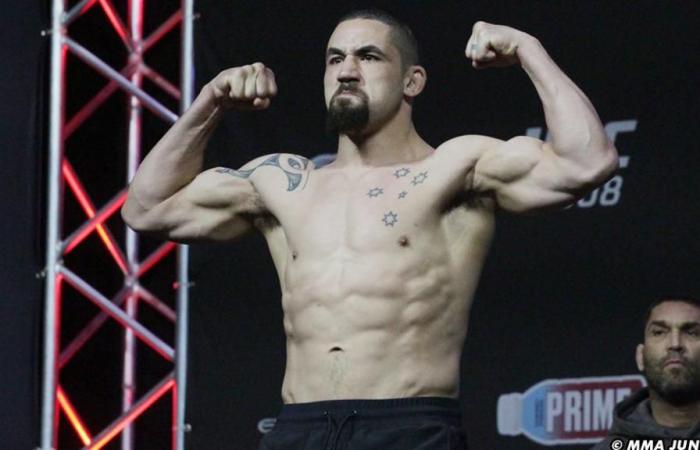 Khamzat Chimaev besiegte. Robert Whittaker bei UFC 308: Beste Fotos aus Abu Dhabi