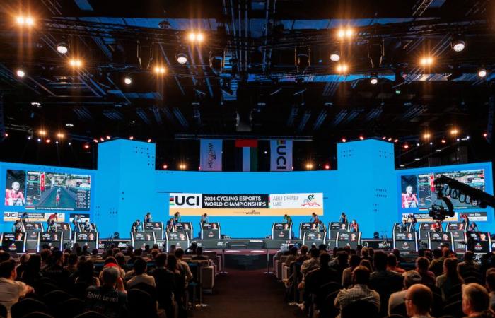 UCI Esports Cycling World Championships 2024: Mary Kate McCarthy und Jason Osborne gewinnen die Regenbogentrikots