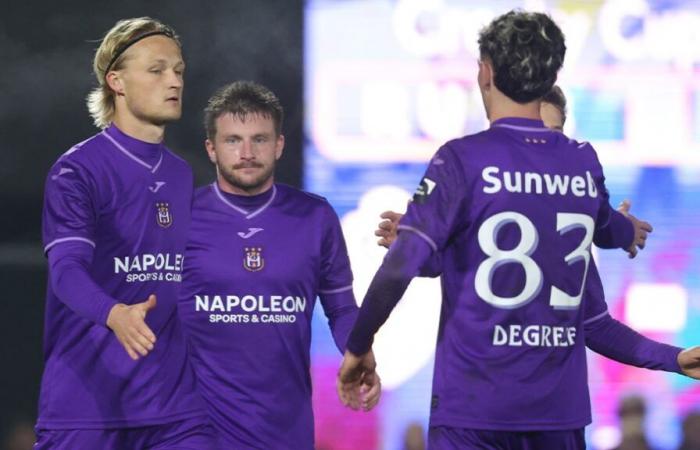 Croky Cup: Anderlecht gewinnt mühelos gegen Tubize-Braine und zieht ins Achtelfinale ein, Hattrick für Dolberg