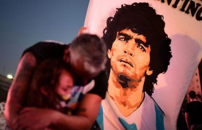 Die Maradona-Kinder präsentieren das zukünftige „Denkmal“ von Diego, das 2025 eröffnet wird