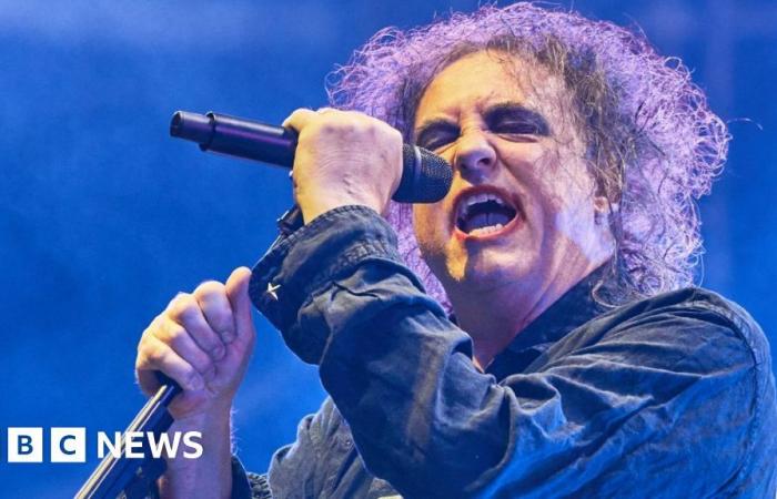 Robert Smith von The Cure über Trauer, Tod und das neue Album Songs Of A Lost World