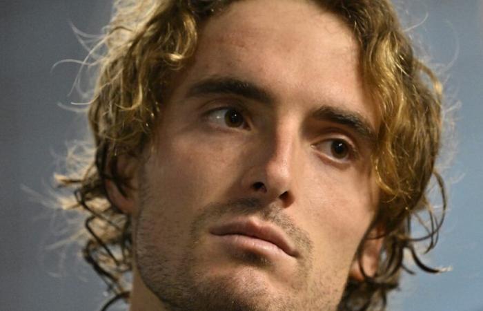 ATP – Rolex Paris Masters > Stefanos Tsitsipas ist endlich bereit, seine Komfortzone zu verlassen? „Es wird sich irgendwann als nützlich erweisen, Leute einzustellen, die mich auf dieser Reise unterstützen.“