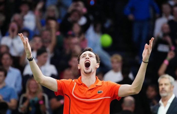 Ugo Humbert steht neben Alexander Zverev und Holger Rune im Viertelfinale