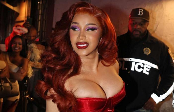 Cardi B macht sich an Halloween 2024 im Jessica Rabbit-Kostüm einen Namen: Sehen Sie sich den sexy Look an!