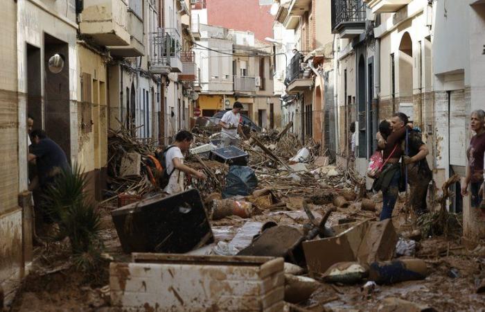 Überschwemmungen in Spanien: Hilfe aus Frankreich und Europa, der Spendenaufruf von Secours populaire