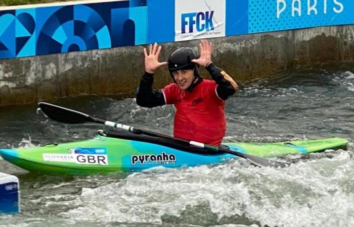 Zwei junge französische Kanu-Kajak-Meister aus Béarnais