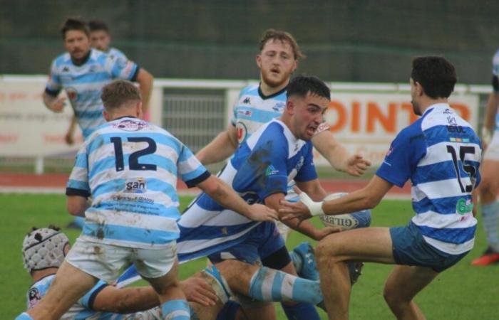 Rugbyspiel am Gipfel am Sonntag im Sportstadion