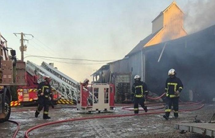 Großbrand in einem landwirtschaftlichen Gebäude