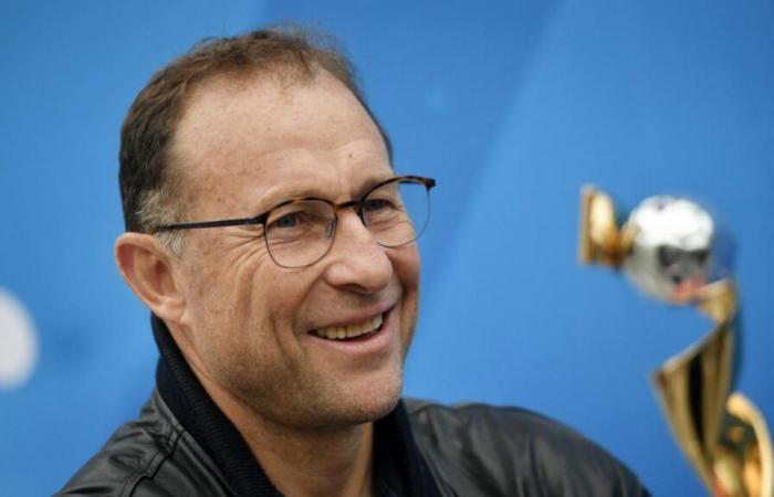 Jean-Pierre Papin bestätigt, dass er die Stelle von Jean-Louis Gasset wollte