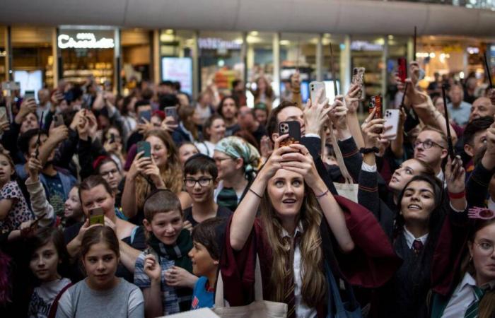 Zwischen seinem vergangenen Triumph und seinem peinlichen Schöpfer versucht Harry Potter immer noch, ein Comeback zu feiern