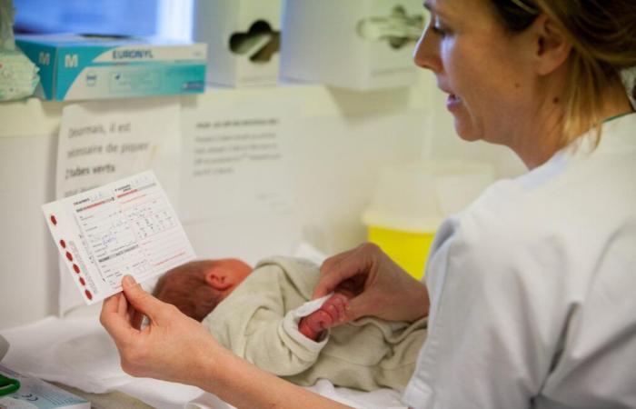 Sichelzellenanämie, eine Anämie genetischen Ursprungs, wurde schließlich bei allen Neugeborenen festgestellt