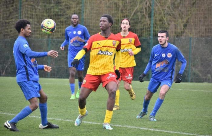 Als professioneller Spieler für RC Lens hat Rayan Fofana für Will Still „wahnsinniges Potenzial“.