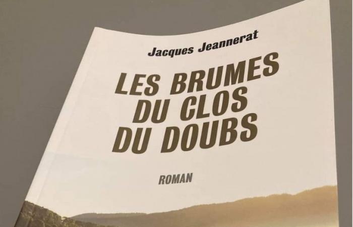 Das Buch „Les Brumes du Clos du Doubs“ taucht aus dem Nebel auf