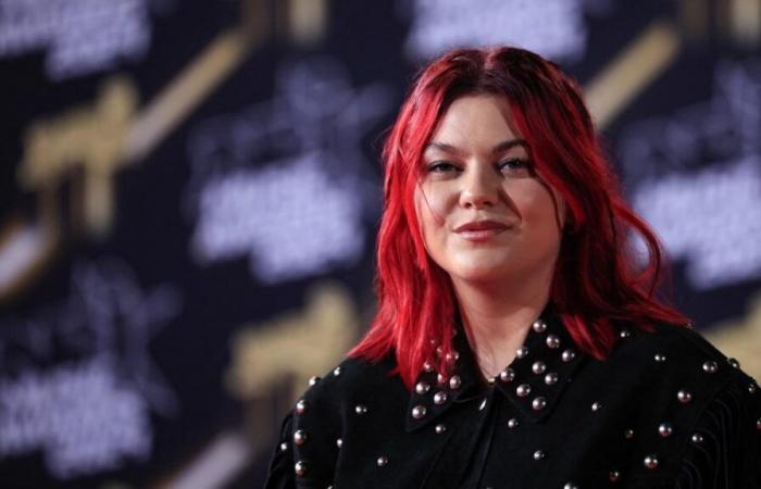 „Wer hat über die Wiedergabe gesprochen, lol?“ : Louane reagiert nach ihrem Auftritt im NMA humorvoll