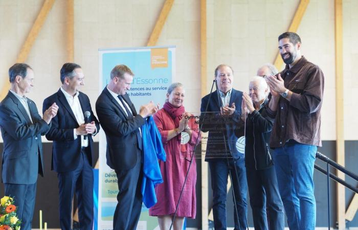 Essonne: Das Nikola-Karabatik-Gymnasium in Mennecy überrascht