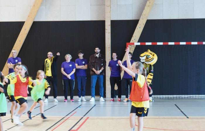 Essonne: Das Nikola-Karabatik-Gymnasium in Mennecy überrascht