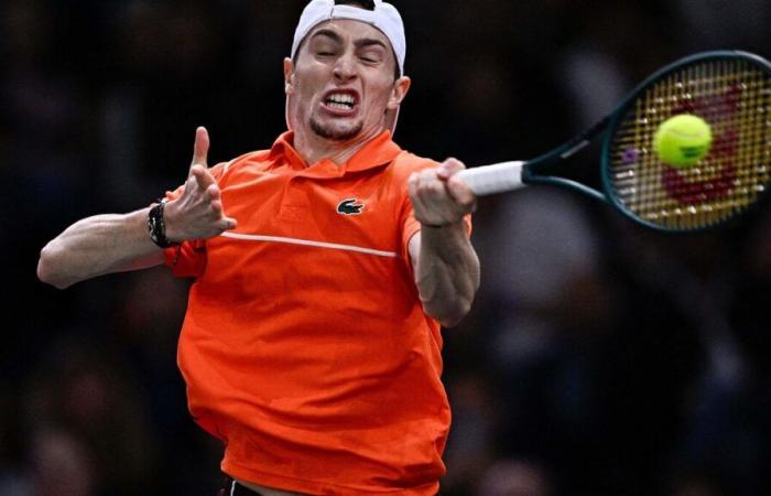 DIREKT. Rolex Paris Masters: Humbert verliert den ersten Satz seines Halbfinales im Tiebreak gegen Khachanov