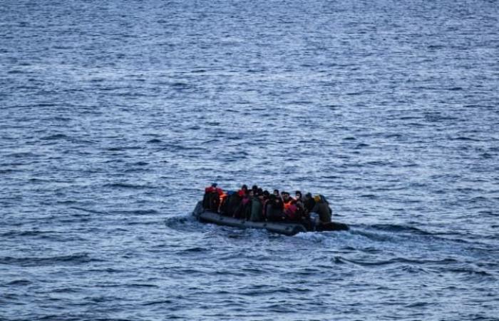 39 Migranten in einem Boot vor Sangatte gerettet