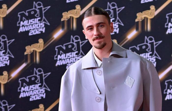 NRJ Music Awards 2024: Pierre Garnier wurde am Ende der Zeremonie „hysterisch“, der Sänger weiß nicht mehr, wo er stehen soll