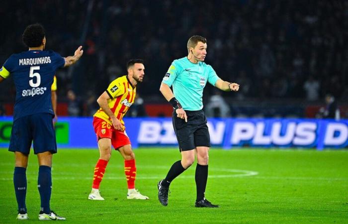 PSG-Lens: VAR greift ein, der Schiedsrichter sieht Rot