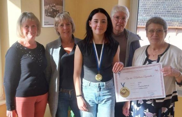 Saint-Maurice-sur-Moselle – Charline Bealle, Gewinnerin des nationalen Wettbewerbs „Eine der besten Auszubildenden Frankreichs“.