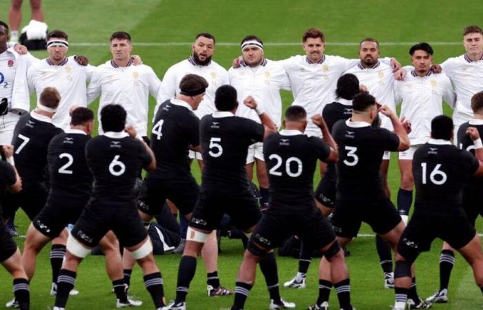 VIDEO. Der Haka der All Blacks wird in Twickenham durch Gesänge englischer Fans unterbrochen