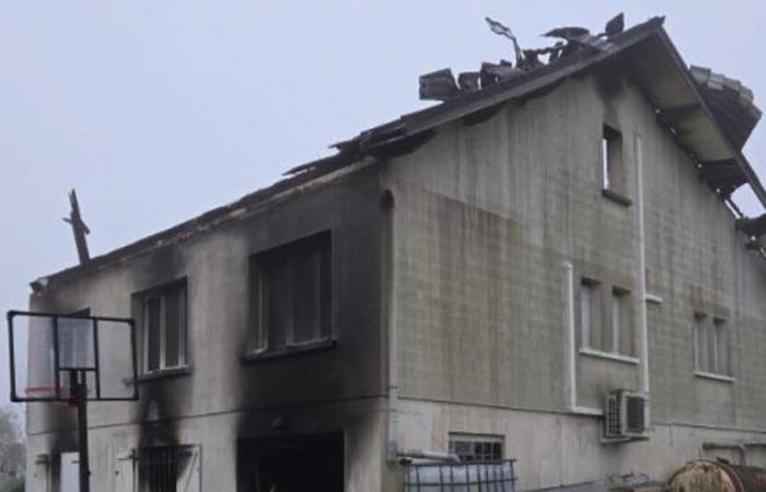 Nord-Isère. Ein von Flammen verwüstetes Haus