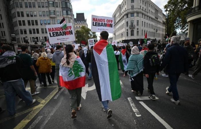 Pro-palästinensische Aktivisten stehlen in Manchester Büsten des ersten Präsidenten Israels