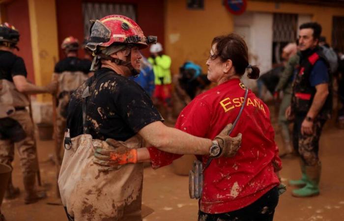 Neue „Alarmstufe Rot“ in Spanien, Einwohner von Valencia riefen dazu auf, nach Hause zurückzukehren