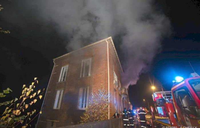 Im Keller eines Hauses nördlich von Beauvais bricht ein Feuer aus