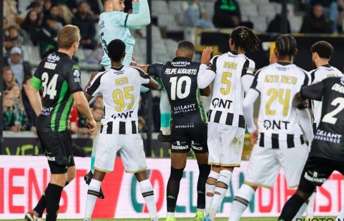 Charleroi wird zuerst von seinem dritten 20-jährigen Torwart gerettet, dann von Cercle bestraft: Die Zebras sind in der roten Zone!