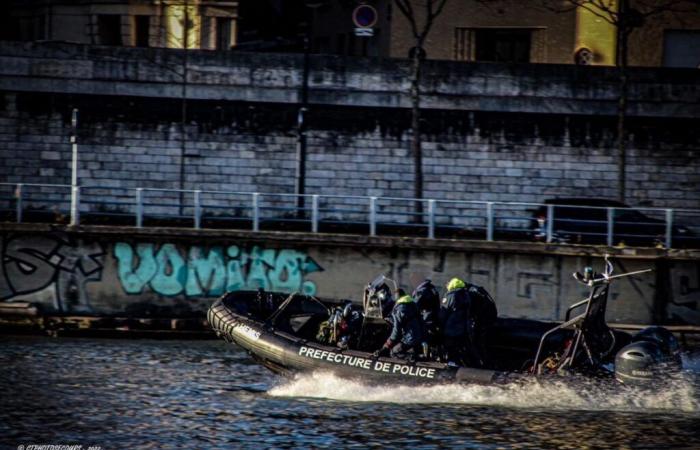 Ein Mann in Polizeigewahrsam wegen des mutmaßlichen Mordes an seiner Partnerin, gefunden in der Seine