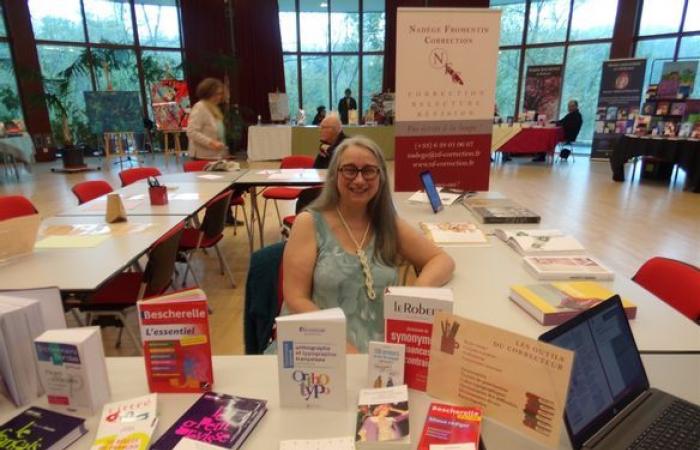 Rund zwanzig Autoren auf der Buchmesse Néris-les-Bains in Allier