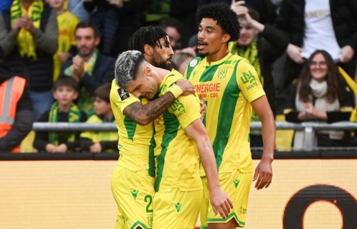 LIVE – FC Nantes: ein Galaplakat im La Beaujoire zwischen den Yellows und Olympique de Marseille