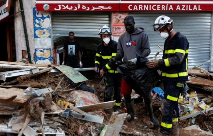 Überschwemmungen in Spanien: Alarmstufe Rot im Süden von Valencia, der Besuch des spanischen Königspaares in der Region wird abgesagt