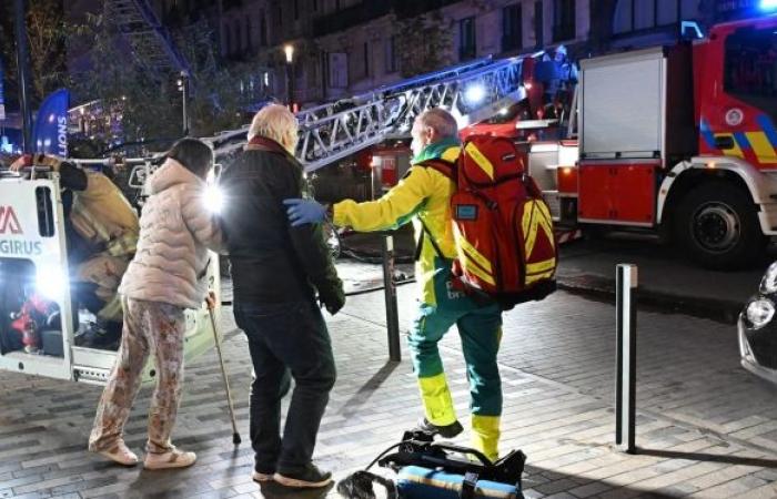 Ein Brand verwüstet ein Hotel im Zentrum von Brüssel: Es könnte kriminellen Ursprungs sein