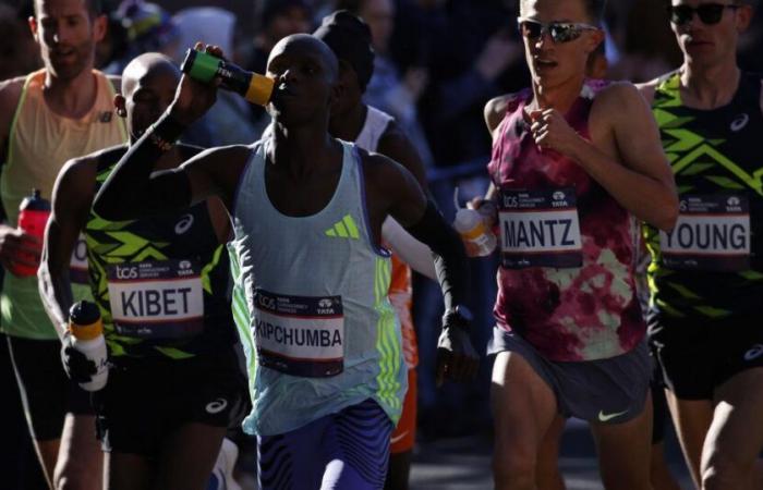 Die Kenianerin Sheila Chepkirui gewinnt das Frauenrennen beim New York City Marathon |