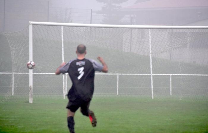 FUSSBALL (Regional 3): Nur der Nebel gewann zwischen Saint-Sernin-du-Bois (b) und Sud Nivernaise