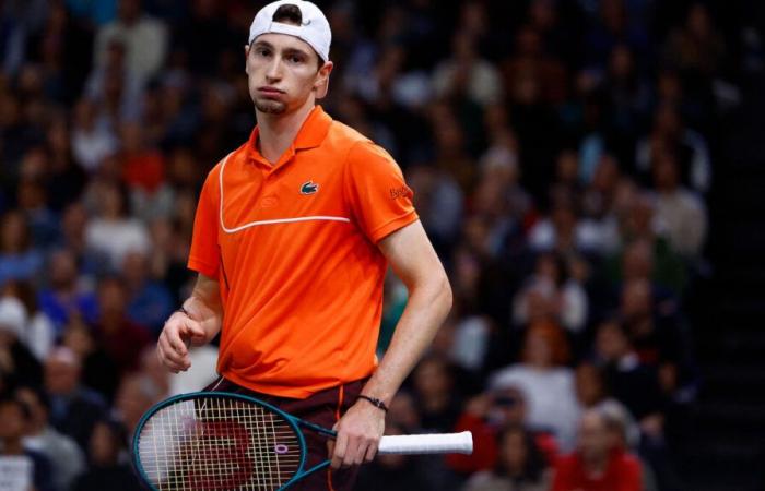 Rolex Paris Masters: Körperlich geschwächt bricht Ugo Humbert im Finale gegen Alexander Zverev zusammen