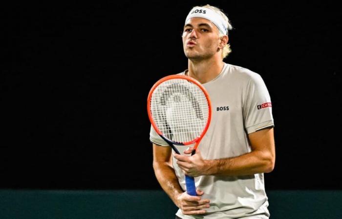 Als Opfer eines Einbruchsversuchs wehren sich Taylor Fritz und sein Begleiter … mit einem Schläger