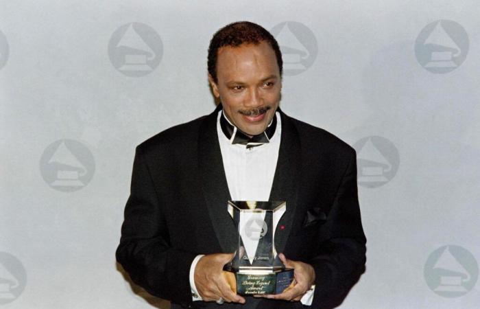 Videos. Quincy Jones, der Tod des Musikers mit dem goldenen Finger