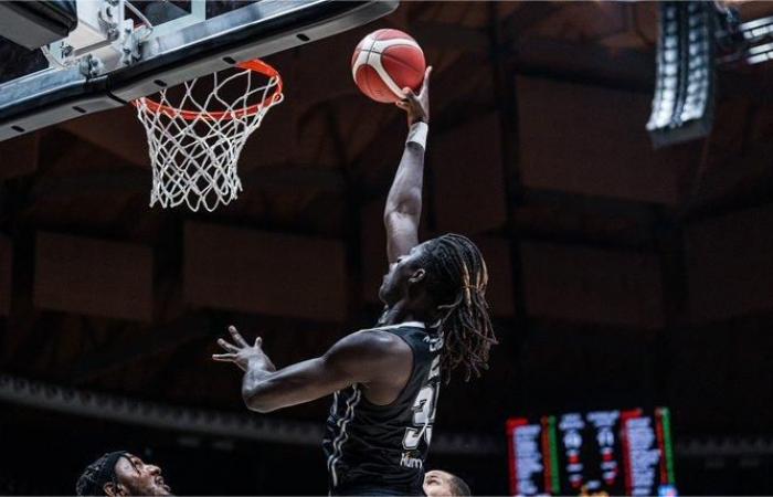 Der Rocker Mouhameth Diouf liefert eine beeindruckende Leistung ab (22 Punkte, 4 Rebounds), Bologna macht einen Spaziergang